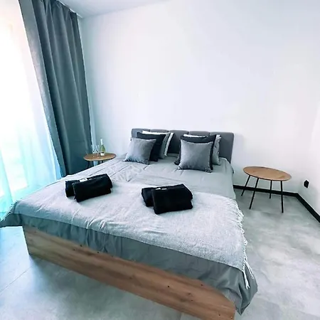 דירה 101 Aquarius בוז'קובו